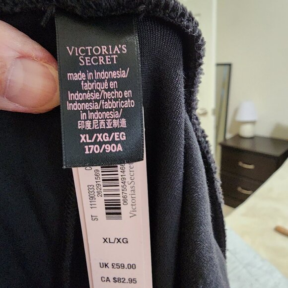 Victoria Secret Black Velour Set Top-L Pants-XL NWT - Picture 8 of 8
